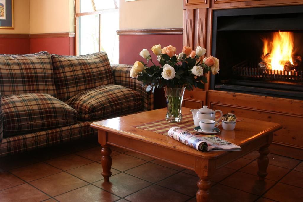 Stellenbosch Lodge Hotel & Conference Centre Extérieur photo